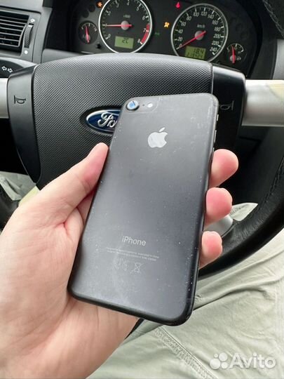 iPhone 7, 32 ГБ