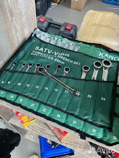 Набор накидных ключей с трещеткой