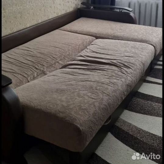 Большой угловой диван раскладной бу