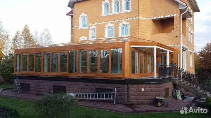 Безрамное остекление веранд беседок и террас