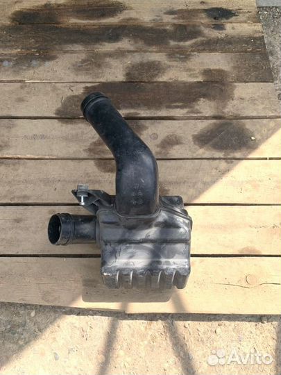 Абсорбер воздушных паров Honda Civic 8 4D