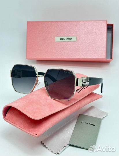 Солнцезащитные очки miu miu