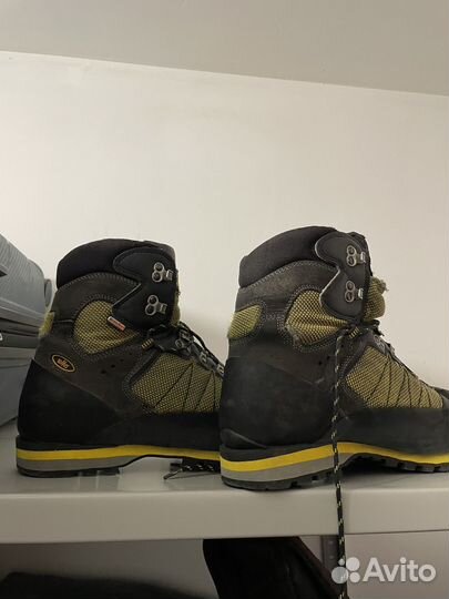 Треккинговые ботинки Lomer