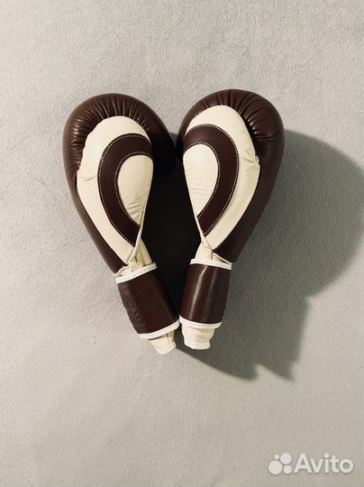 Боксерские перчатки кожаные