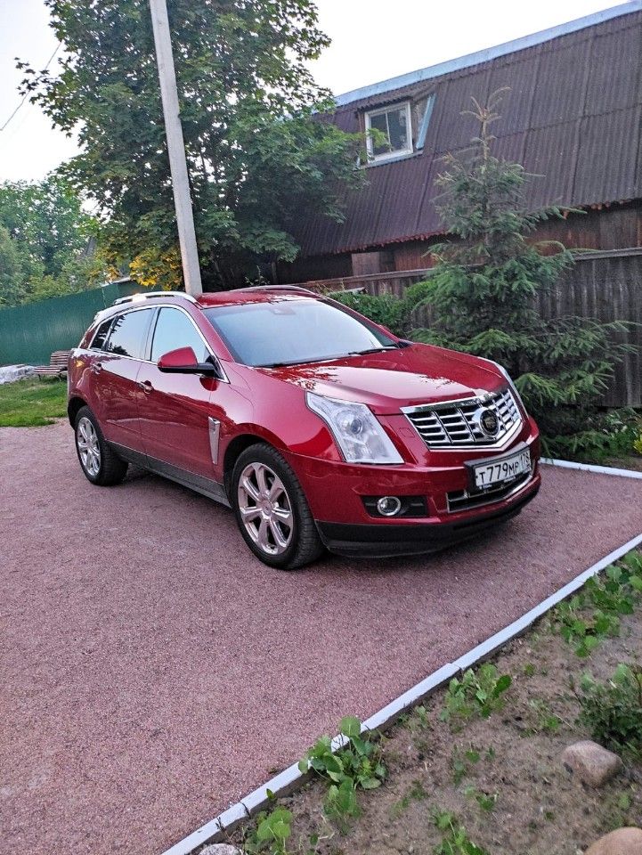 Cadillac SRX: фото владельца