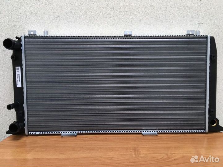 Радиатор охлаждения двигателя Audi 80 IV, V 86, Co