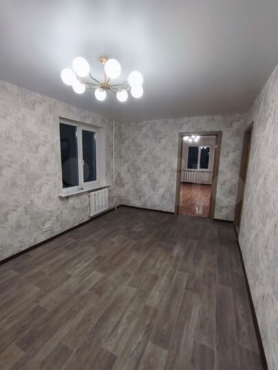 4-к. квартира, 80 м², 4/9 эт.