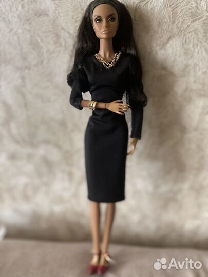 Poppy parker mad for Milan(Поппи паркер Милан)