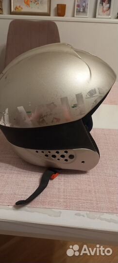 Шлем горнолыжный