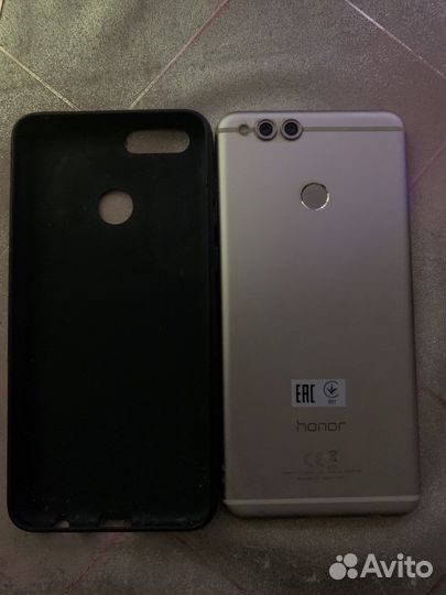 Телефон honor 7x