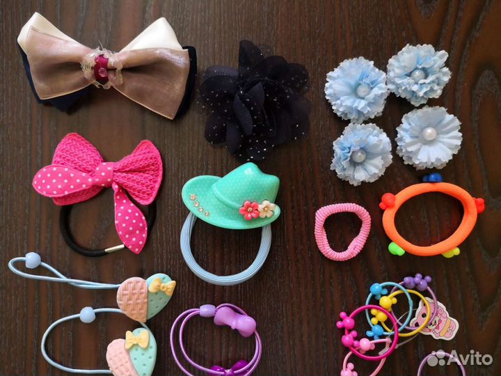 Резинки и заколки для волос.Цена за все