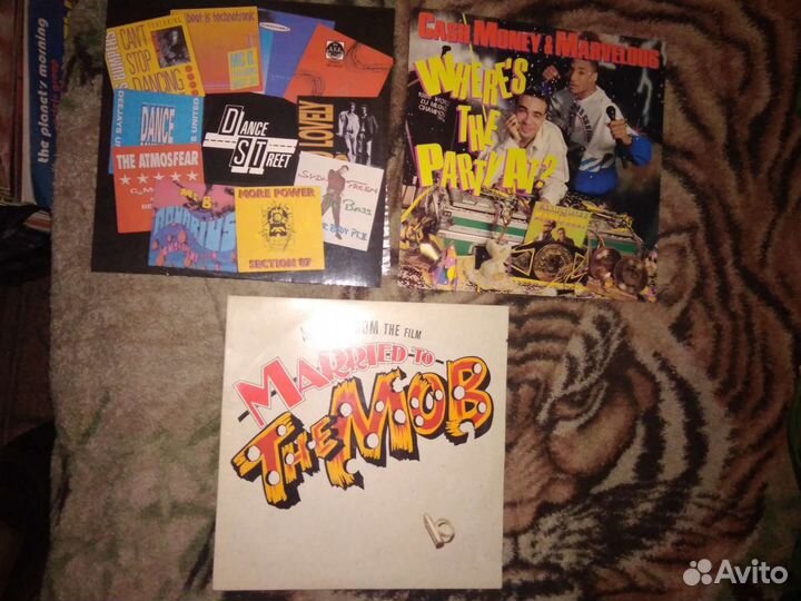 Пластинки виниловые.клубная музыка