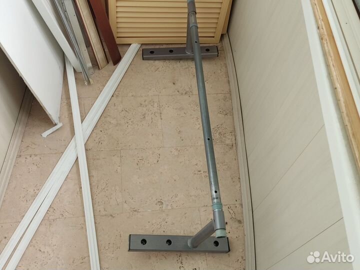 Турник настенный бу