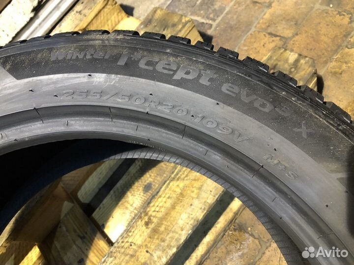 Hankook Winter I'Cept Evo 3 X W330A 255/50 R20