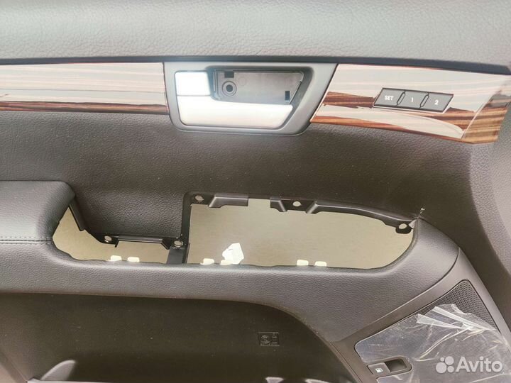 Дверная карта обшивка двери внутр лев KIA mohave