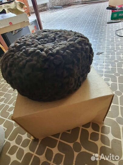 Шапка каракуль женская