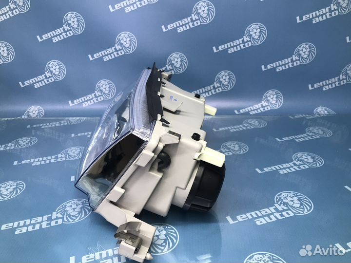 Фара левая Skoda Octavia A4 tour