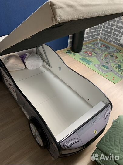 Кровать - машина детская