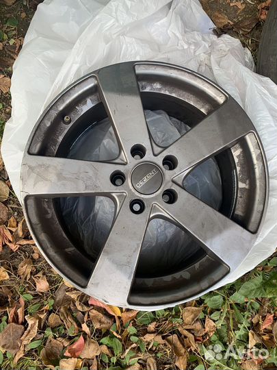 Литые диски Dezent r17