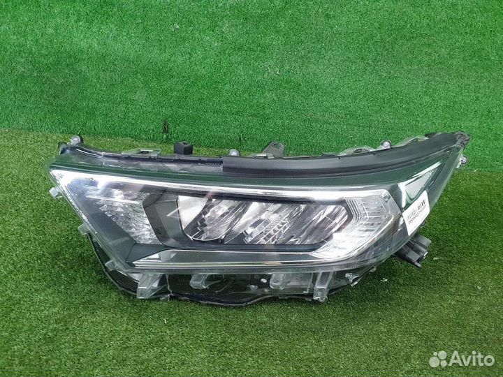 Фара левая Toyota RAV4