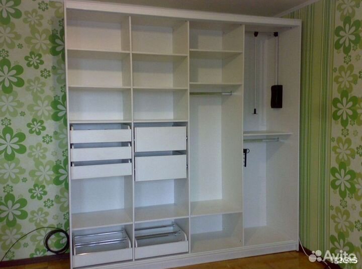 Шкаф для одежды