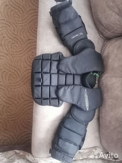 Хоккейная вратарская форма