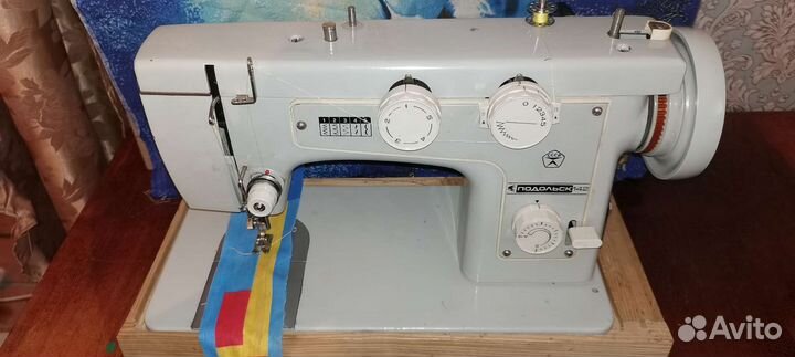 Швейная машинка с электро приводом настольная