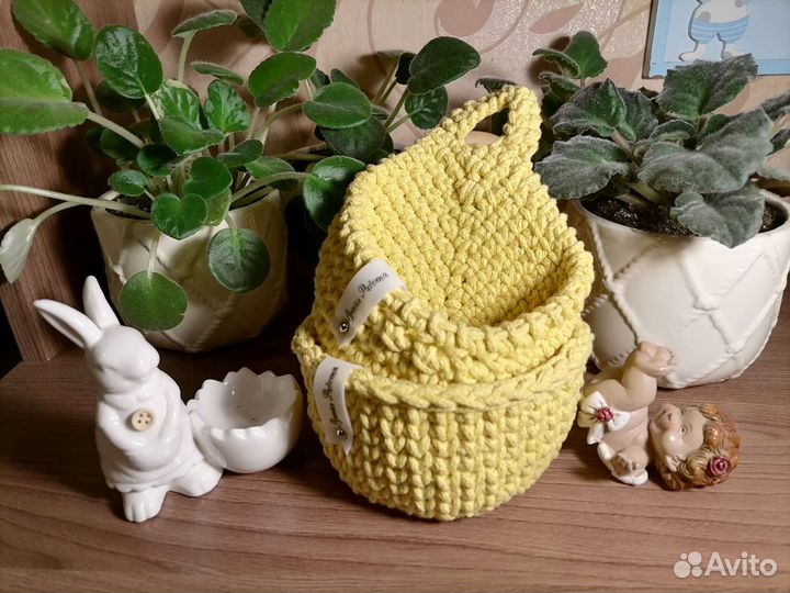 Вязаные корзинки ручной работы
