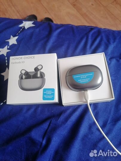 Беспроводные наушники новые