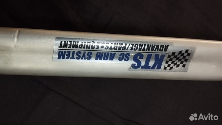 Распорка передних стаканов Nissan skyline