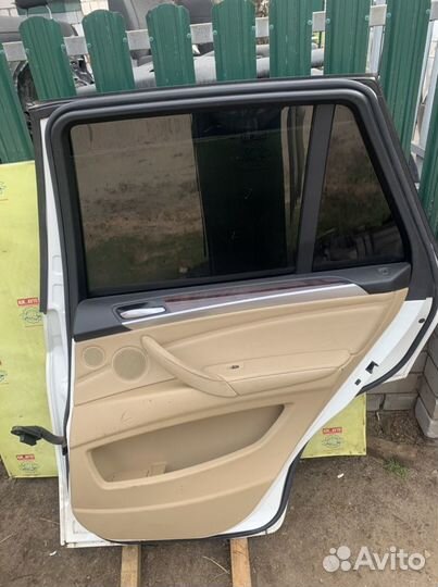 Дверь задняя правая Bmw x5 e70