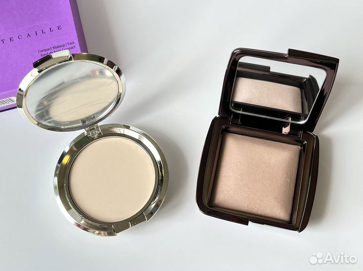 Hourglass, Chantecaille