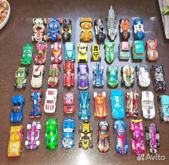 Коллекционные машинки хотвилс Hotwheels