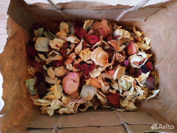 Лепестки роз сушёные