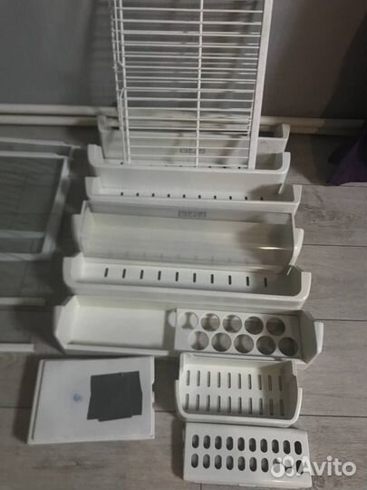 Полки, балконы для холодильника Стинол (stinol)