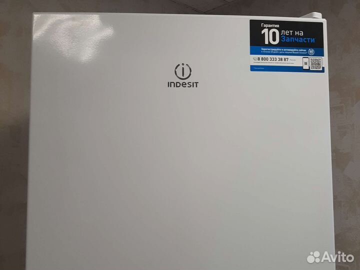 Холодильник Indesit 200sm