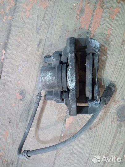Суппорт тормозной передний Форд Фьюжен