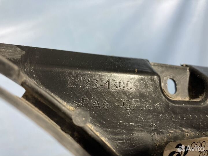 Диффузор радиатора Chevrolet Niva 21236 2009