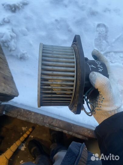 Мотор печки Ford Maverick 1995 г.в