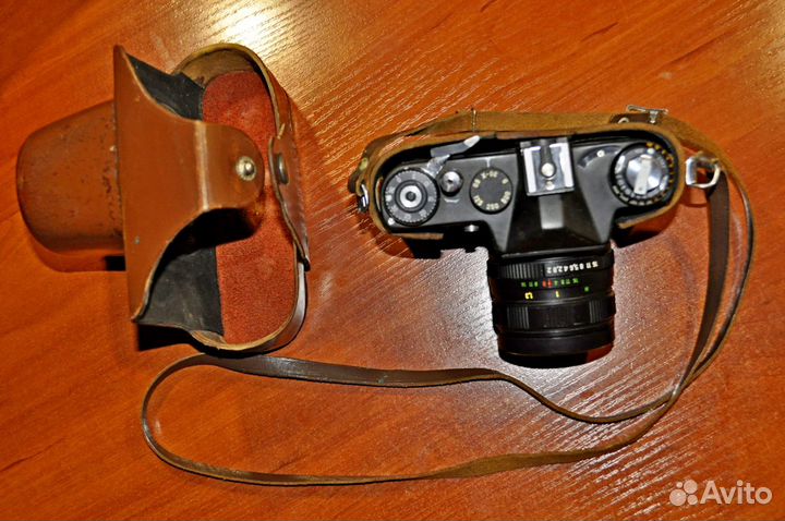 Пленочные фотоаппараты Зенит ET, Зенит-8