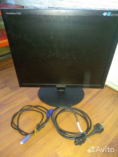 Монитор самсунг 19