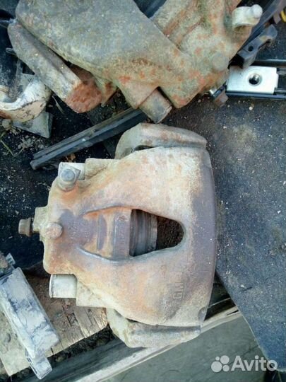 Суппорта передние Opel Astra H