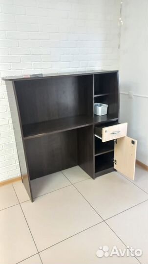 Ресепшн, стойка