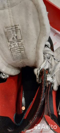 Коньки хоккейные