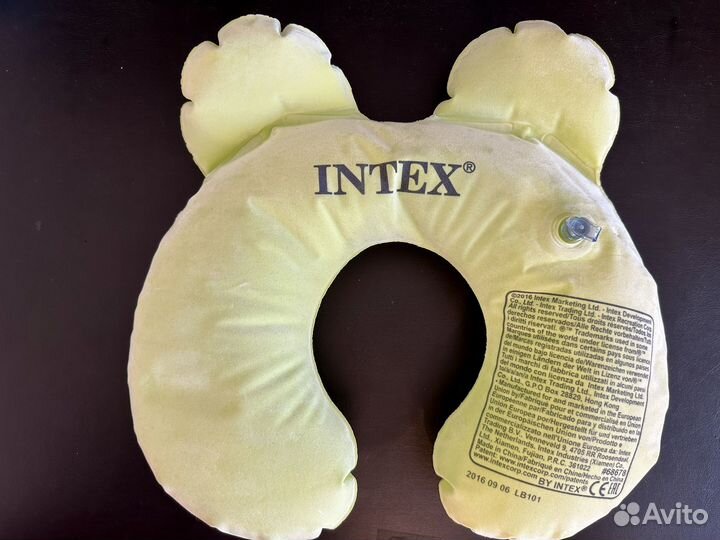 Подушка под голову автомобильная детская