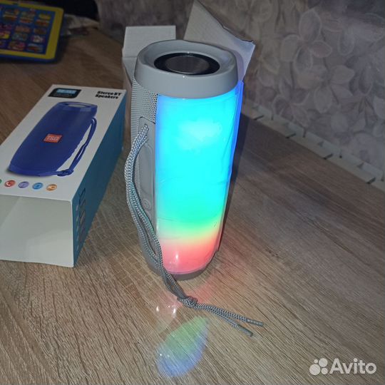 Блютуз колонка новая tg