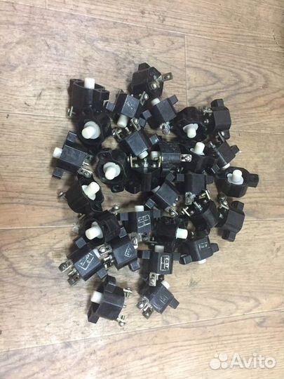 Предохранитель тепловой 20А СССР