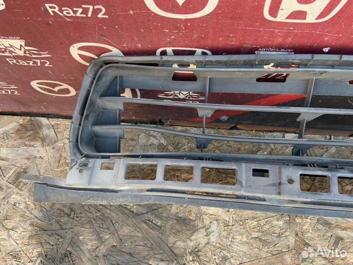 Решетка в бампер центральная Honda Civic FD (4D) 2