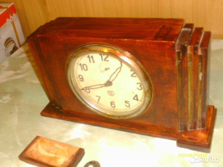 Часы настольные под реставрацию,на запчасти, СССР