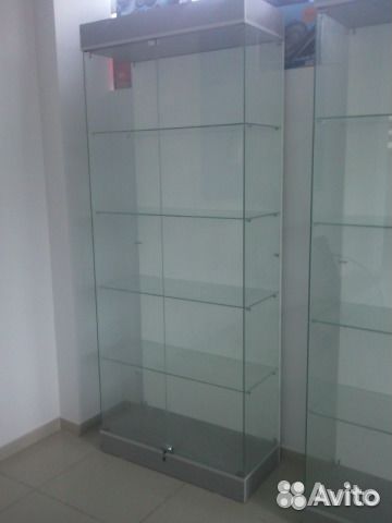 Стеклянная витрина новая
